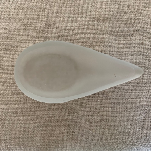 Set of 9 Frosted Glass Teardrop Dishes – Modern Appetizer or Sauce Bowls - Picture 3 of 5